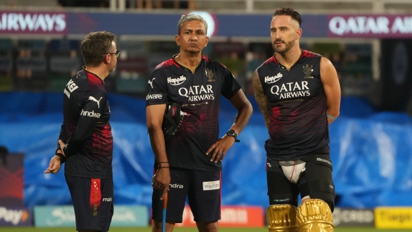 RCBs New Coach: হেসন-বাঙ্গারকে অব্যাহতি, নতুন হেড কোচ আরসিবিতে! 