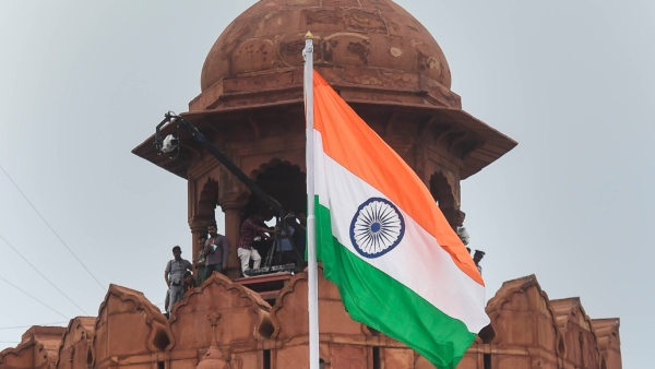 লালকেল্লা থেকে প্রধানমন্ত্রীর ভাষণ লালকেল্লা থেকে প্রধানমন্ত্রীর ভাষণ