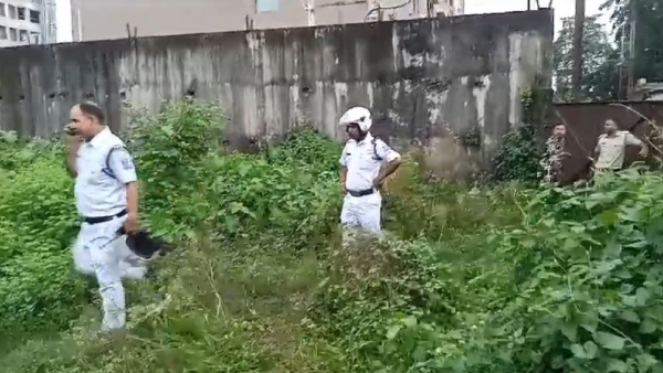 School Girl Murder: স্কুলের পোশাক পরিহিত ছাত্রীর দেহ উদ্ধার