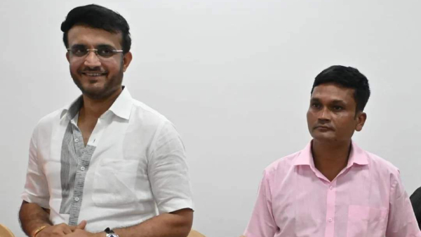 Sourav Jhulan Attend CAB Hilsa Festival