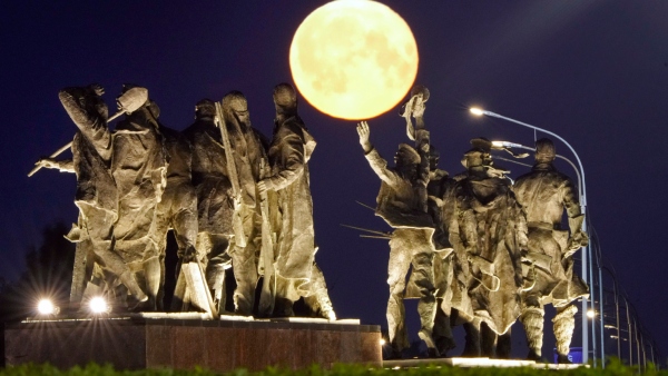 super-moon