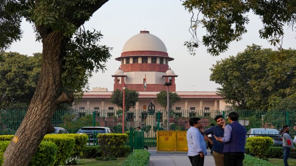 Jammu and Kashmir - ৩৭০ ধারা বাতিলকে চ্যালেঞ্জের শুনানি Jammu and Kashmir - ৩৭০ ধারা বাতিলকে চ্যালেঞ্জের শুনানি