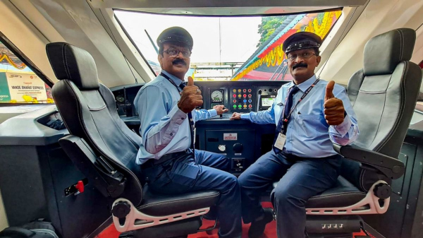 Patna-Howrah Vande Bharat Express