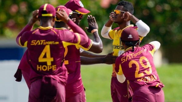 WI Win T20I Series: ব্র্যান্ডন ক্যারিবিয়ান কিং বিধ্বস্ত করলেন ভারতকে WI Win T20I Series: ব্র্যান্ডন ক্যারিবিয়ান কিং বিধ্বস্ত করলেন ভারতকে