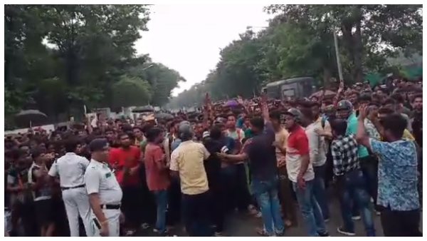 টিকিট টিকিট