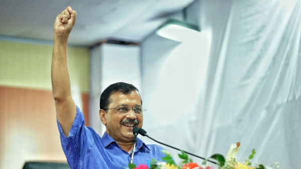 কেজরিওয়ালের বিরুদ্ধে সিবিআই তদন্ত কেজরিওয়ালের বিরুদ্ধে সিবিআই তদন্ত