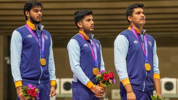 Asian Games: জোড়া সোনা ঝুলিতে পুরেও ভারত এশিয়াডে ষষ্ঠ স্থানে Asian Games: জোড়া সোনা ঝুলিতে পুরেও ভারত এশিয়াডে ষষ্ঠ স্থানে