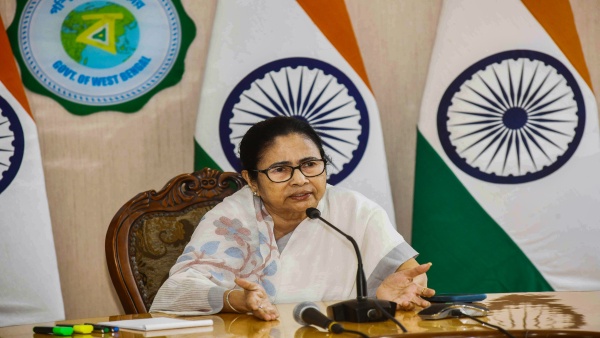 মমতা বন্দ্যোপাধ্যায় সাংবাদিক বৈঠকে মমতা বন্দ্যোপাধ্যায় সাংবাদিক বৈঠকে