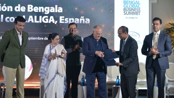 Mamata Banejee PM: মমতা পশ্চিমবঙ্গের প্রধানমন্ত্রী! Mamata Banejee PM: মমতা পশ্চিমবঙ্গের প্রধানমন্ত্রী!