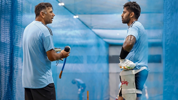India vs Australia: অস্ট্রেলিয়ার বিরুদ্ধে প্রথম দুটি ম্যাচেই একাদশে সূর্য India vs Australia: অস্ট্রেলিয়ার বিরুদ্ধে প্রথম দুটি ম্যাচেই একাদশে সূর্য