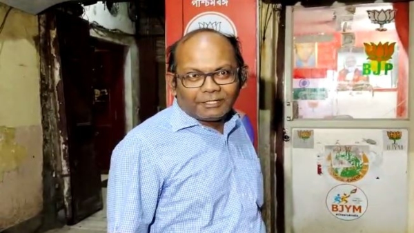 সায়ন্তন কি সক্রিয় হবেন বিজেপিতে! খেদ ঝরে পড়ল গলায় সায়ন্তন কি সক্রিয় হবেন বিজেপিতে! খেদ ঝরে পড়ল গলায়