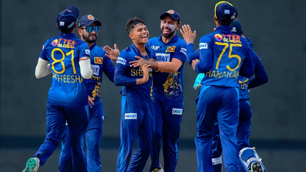 Asia Cup 2023: শ্রীলঙ্কাকে ২১৪ রানের টার্গেট দিল ভারত Asia Cup 2023: শ্রীলঙ্কাকে ২১৪ রানের টার্গেট দিল ভারত