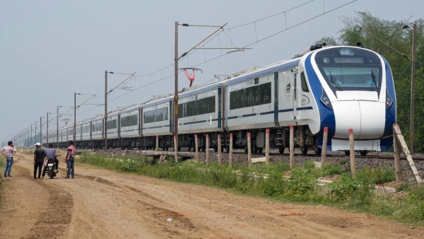 Vande bharat sleeper train Vande bharat sleeper train