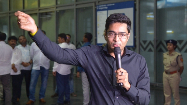 সুকান্তের মোবাইল নম্বর দিলেন অভিষেক