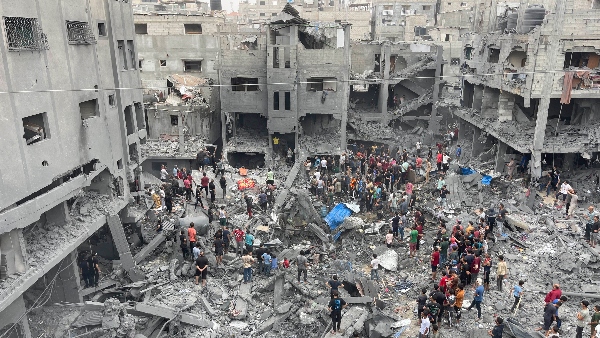 ইসরায়েলের হামলায় ত্রস্ত গাজা, বন্ধ ইন্টারনেট, যোগাযোগ বিচ্ছিন্ন গোটা বিশ্বের সঙ্গে ইসরায়েলের হামলায় ত্রস্ত গাজা, বন্ধ ইন্টারনেট, যোগাযোগ বিচ্ছিন্ন গোটা বিশ্বের সঙ্গে