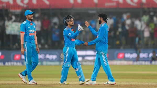 ICC CWC 2023: শুভমানকে নিয়ে ইতিবাচক বার্তা রাহুল দ্রাবিড়ের ICC CWC 2023: শুভমানকে নিয়ে ইতিবাচক বার্তা রাহুল দ্রাবিড়ের