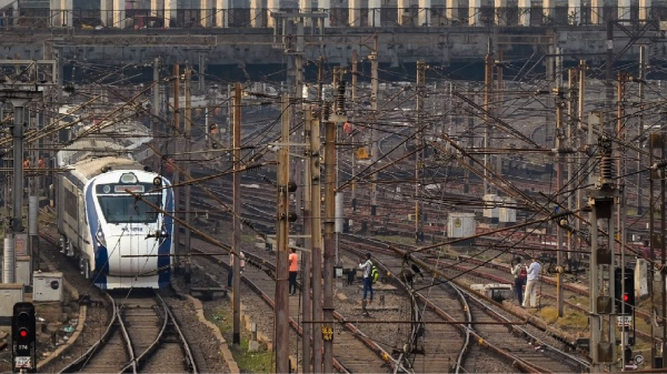 Howrah NJP vande bharat express