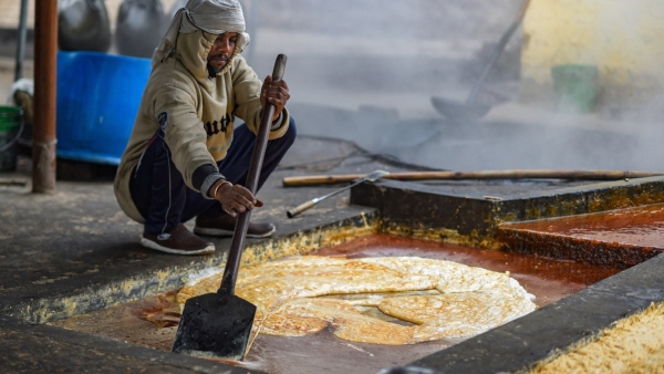 Benefits of Jaggery Benefits of Jaggery