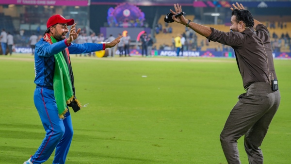 ICC World Cup 2023: আফগানিস্তানের কাছে পাকিস্তান হারতেই তুমুল নাচ পাঠানের ICC World Cup 2023: আফগানিস্তানের কাছে পাকিস্তান হারতেই তুমুল নাচ পাঠানের