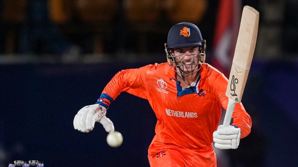 ICC World Cup 2023: কপিল দেবের রেকর্ড ভাঙলেন স্কট এডওয়ার্ডস! ICC World Cup 2023: কপিল দেবের রেকর্ড ভাঙলেন স্কট এডওয়ার্ডস!