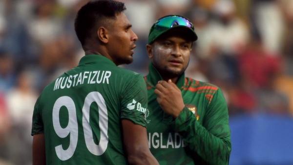 ICC World Cup 2023: শাকিবকে ছাড়াই টাইগাররা কলকাতায়! ICC World Cup 2023: শাকিবকে ছাড়াই টাইগাররা কলকাতায়!
