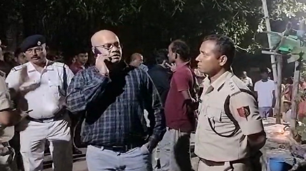 বানের জলে ভেসে যাওয়া চারজনের খোঁজ নেই এখনও