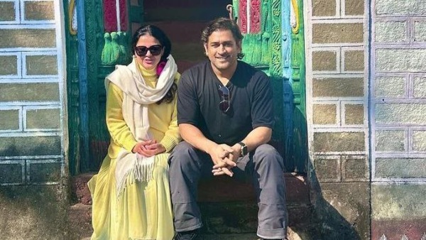 Dhonis New Car: বিশ্বকাপের আগেই ধোনির গ্যারাজে নতুন মার্সিডিজ!