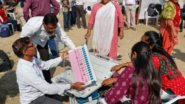 রাজস্থানে একাধিক আসনে পারিবারিক লড়াই রাজস্থানে একাধিক আসনে পারিবারিক লড়াই