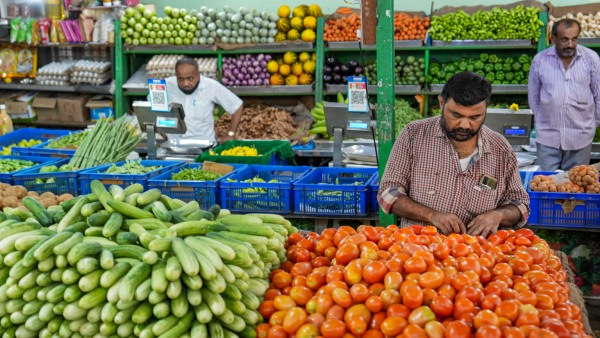  মুদ্রাস্ফীতি নিম্নগামী! উৎসবের মরসুমে স্বস্তি 