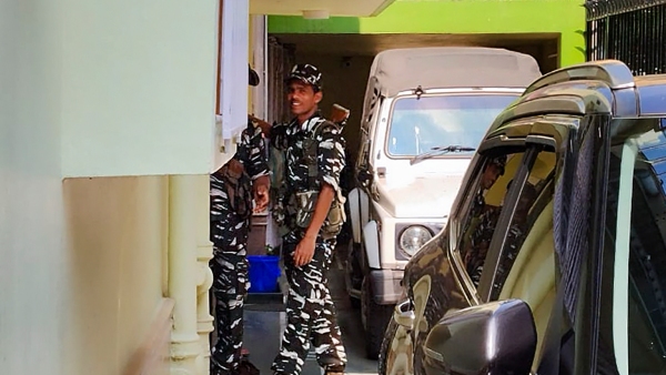 বনগাঁ, বারাসত, নদিয়ার চালকল-আটাকলে হানা ইডির, মালিকদের জেরা বনগাঁ, বারাসত, নদিয়ার চালকল-আটাকলে হানা ইডির, মালিকদের জেরা