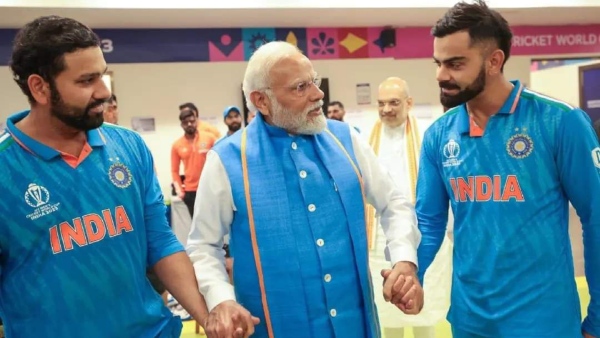 ICC World Cup 2023: রোহিত-বিরাটের হাত ধরে মনোবল বাড়ালেন মোদী! 