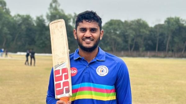 Vijay Hazare Trophy: আইপিএলে ব্রাত্য হয়েই বিধ্বংসী শতরান গুজরাতের উর্বিলের