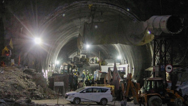 উত্তরকাশীর সুড়ঙ্গ থেকে মানিক তালুকদার কখন বাড়ি ফিরবেন?