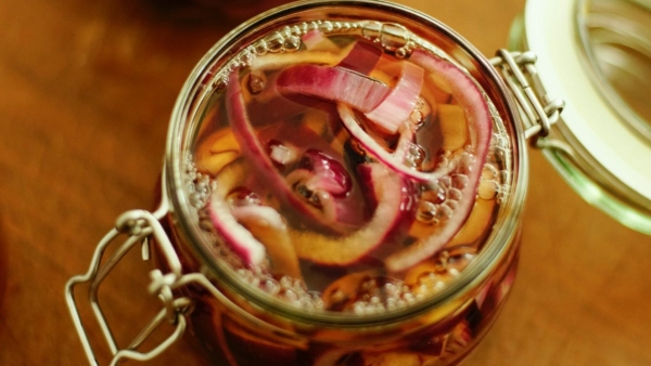 Vinegar Onion Benefits