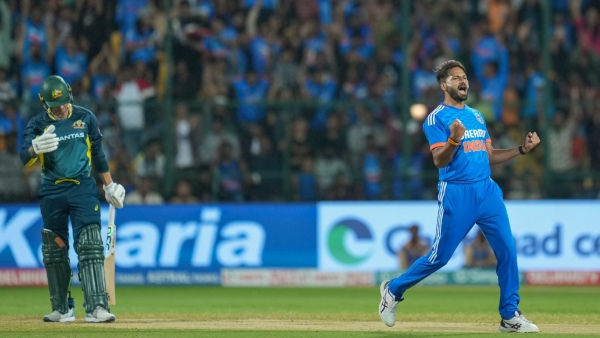 IND vs AUS 5th T20I: মুকেশের তিন উইকেট