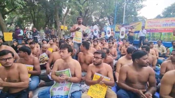 এসএসসি চাকরি প্রার্থীদের বিক্ষোভ