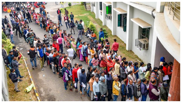 পরীক্ষার্থীদের তল্লাশির নামে নগ্ন করার অভিযোগ!
