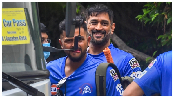 Dhoni Dhoni