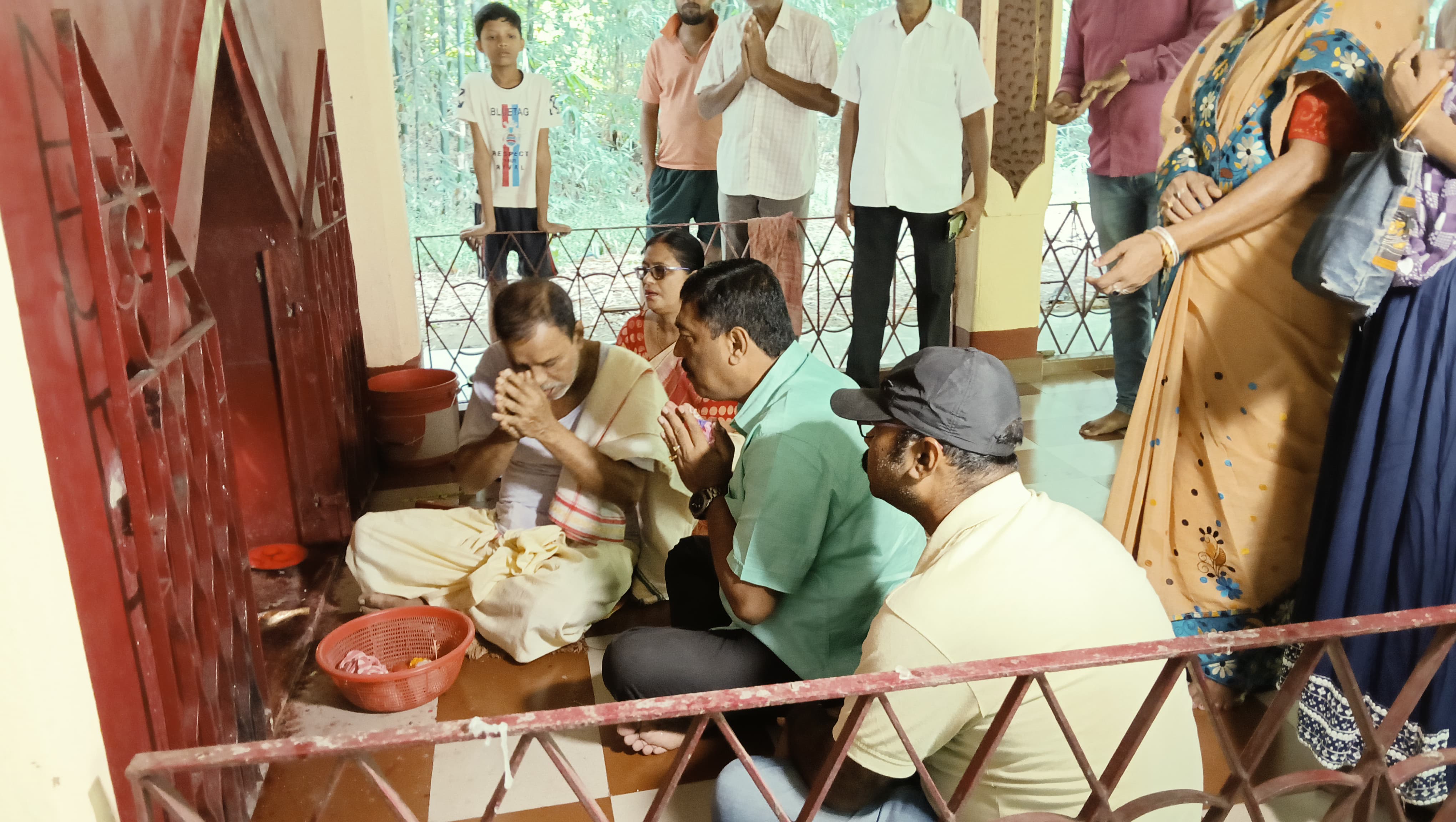 বিক্ষিপ্ত অশান্তি নৈহাটিতে, বিক্ষোভের মুখে তৃণমূল প্রার্থী