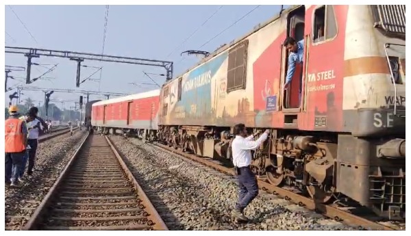 Nalpur Train Derailment