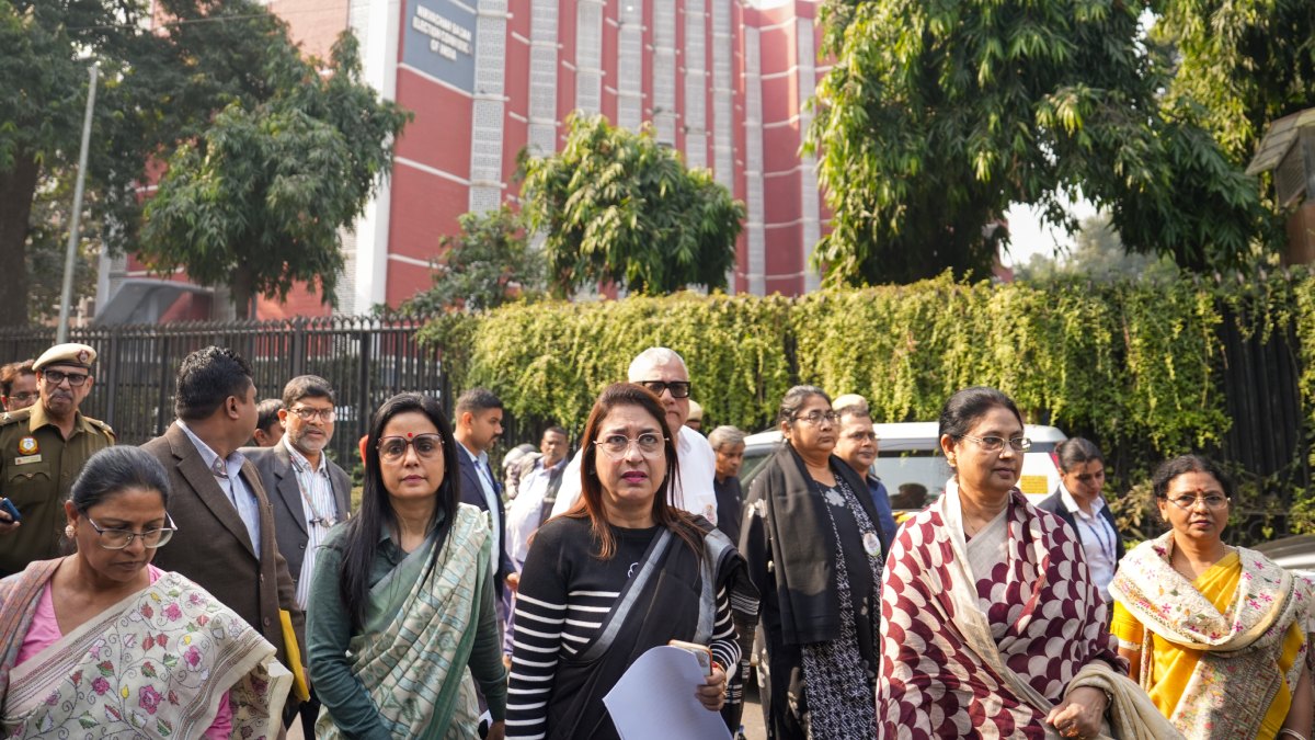 Amid SIR debate, TMC asks EC to release transcript of meeting with its delegation  