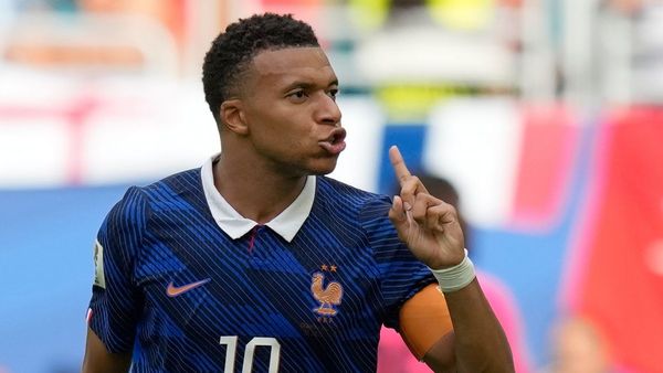 Messi and Mbappe competing for 2026 World Cup Golden Boot