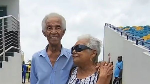 Legendary cricket all-rounder Sir Garfield Sobers in action