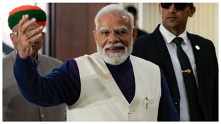 ব্রিগেডে মোদীর সভা ঘিরে ট্র্যাফিক নিয়ন্ত্রণ, শনিবার কলকাতার একাধিক রাস্তায় বিশেষ বিধিনিষেধ