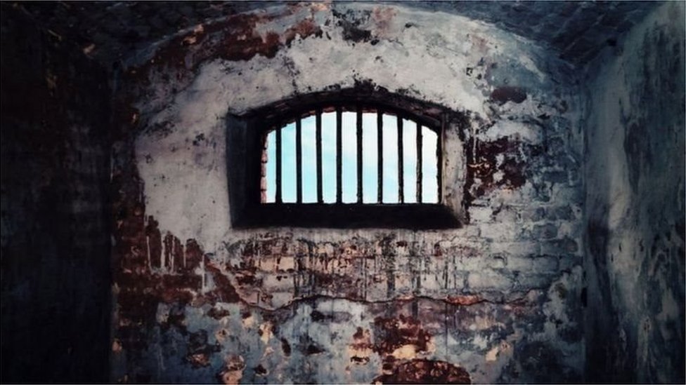  গ্রেফতার আসিফ