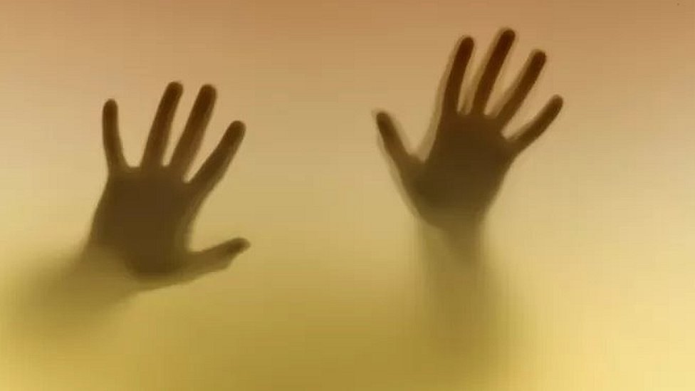 মুম্বই যাওয়ার পরিকল্পনা ছিল কিশোরীদের মুম্বই যাওয়ার পরিকল্পনা ছিল কিশোরীদের