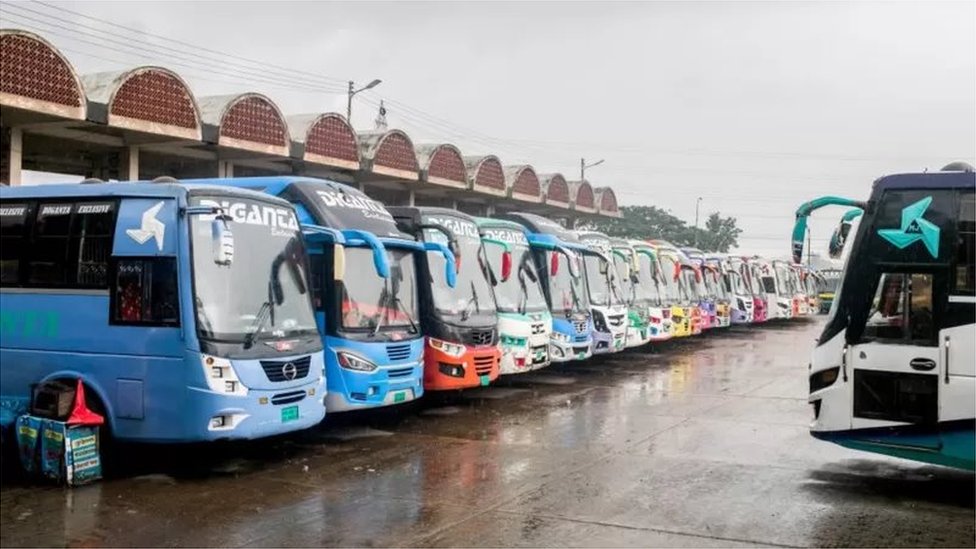 পরিবহণ দফতরের তরফে একাধিক পদক্ষেপ নেওয়া হয়েছে। পরিবহণ দফতরের তরফে একাধিক পদক্ষেপ নেওয়া হয়েছে।