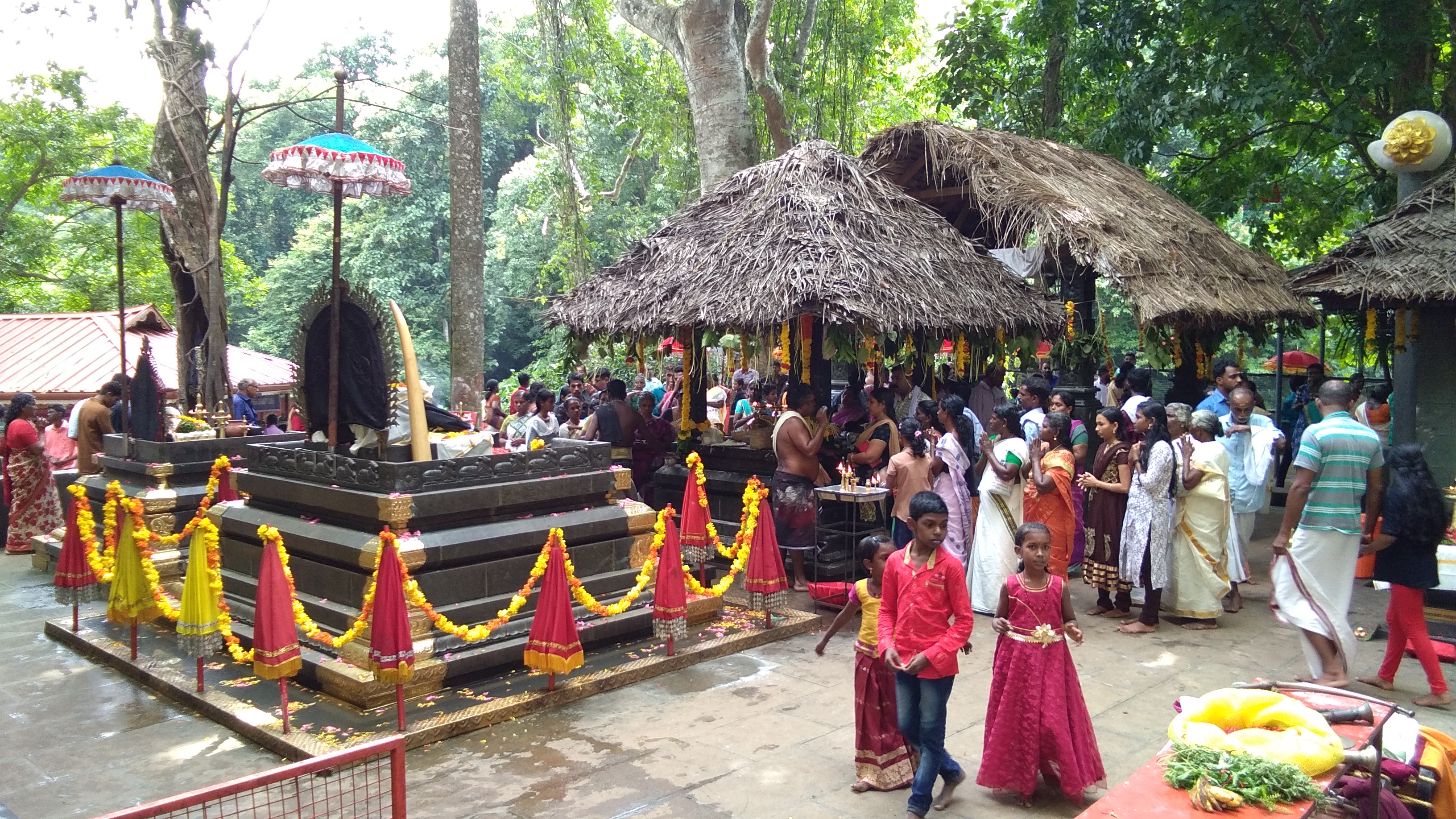 Sree Kalleli Oorali Appooppan Kavu