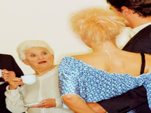 बेटे के रोमांटिक संबंधों पर पड़ता है मां-बेटे के संबंधों का असर