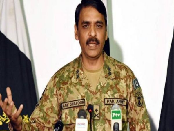 पुलवामा हमला: पाकिस्तानी मेजर ने कहा- भारत पर हमला करने के लिए एक इंच भी पीछे नहीं हटेंगे